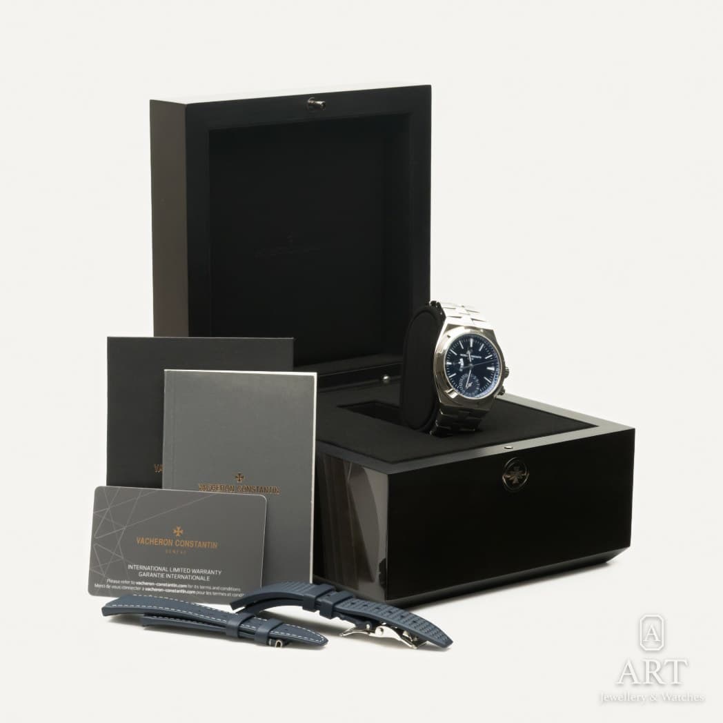 Vacheron Constantin Overseas Dual Time watch, blue dial, reference 7920V/210A-B334 (5)