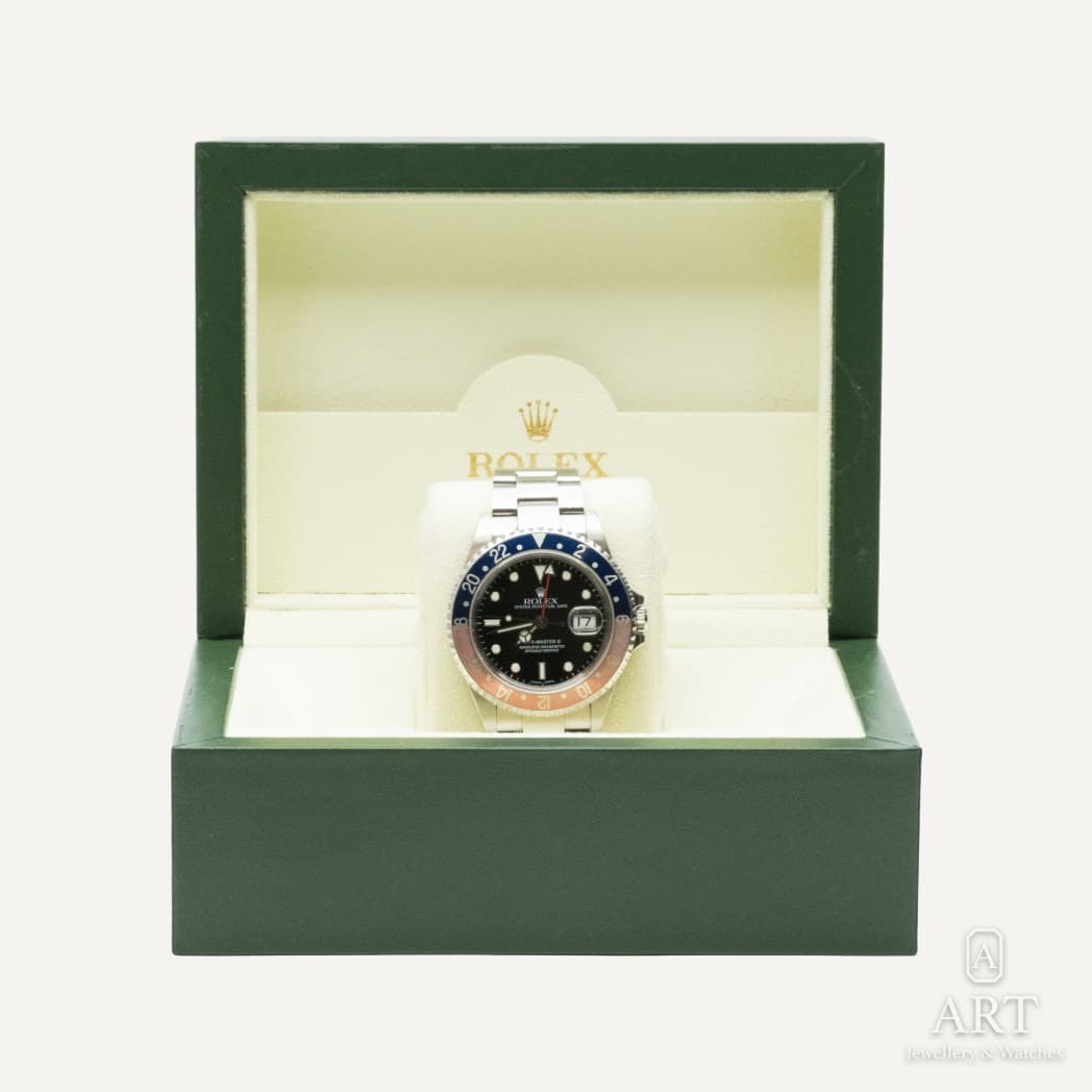 Rolex GMT-Master II "Pepsi" watch, black dial, reference 16710 (2)