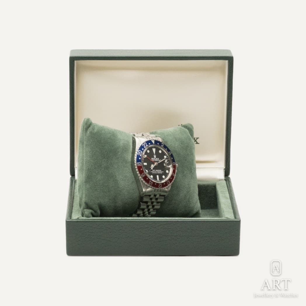 Rolex GMT-Master "Pepsi" Vintage saati, siyah kadran, referans 1675 (3)