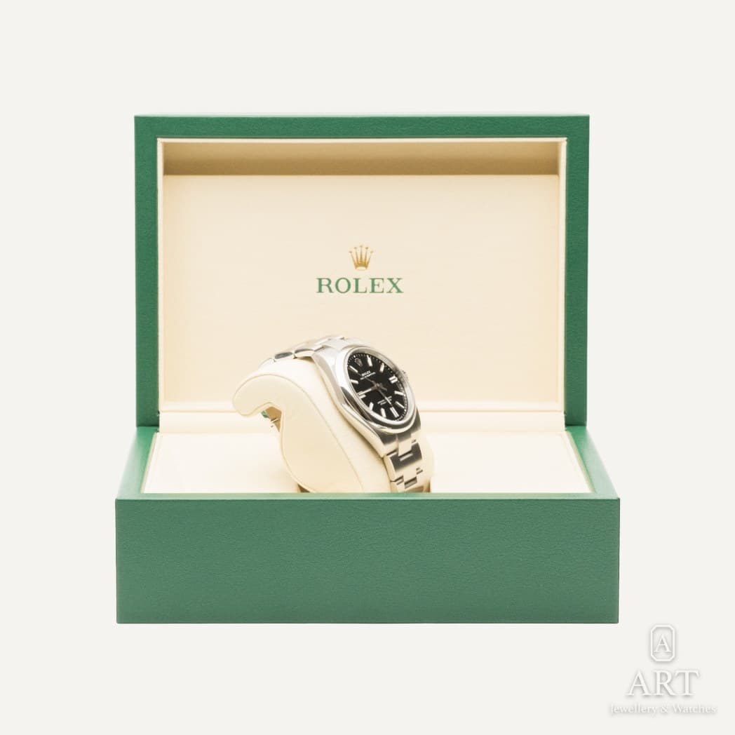 Rolex Oyster Perpetual watch, black dial, reference 134300 (3)