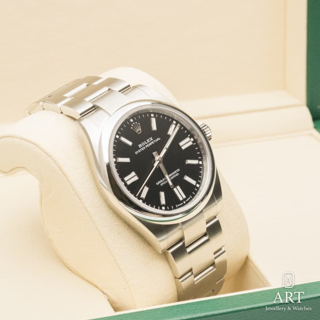 Rolex Oyster Perpetual watch, black dial, reference 134300 (5)