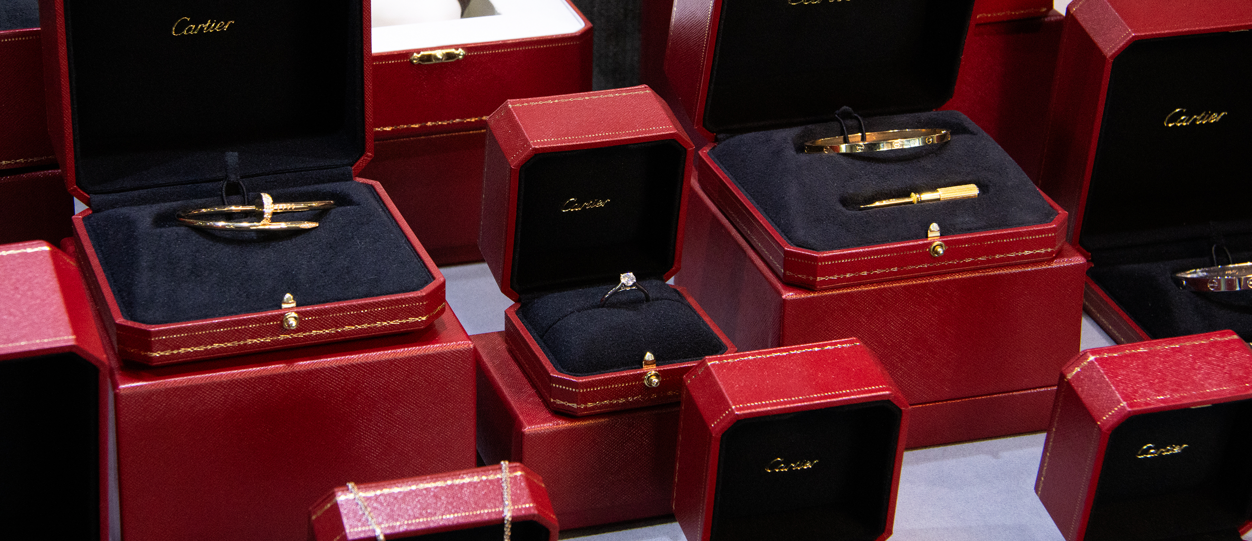 How to Choose the Perfect Engagement Ring