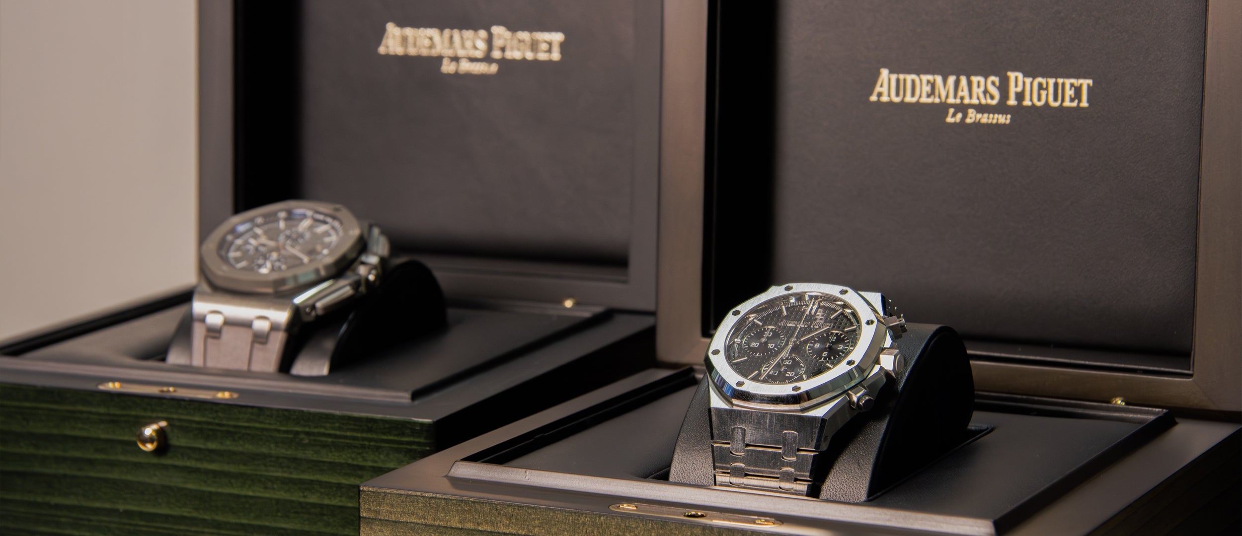 Which stores offer certified pre-owned Audemars Piguet watches in Istanbul?