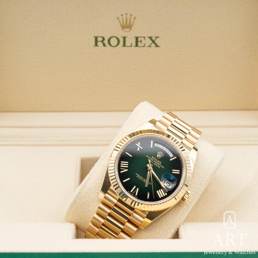  Rolex Day-Date 40mm 228238