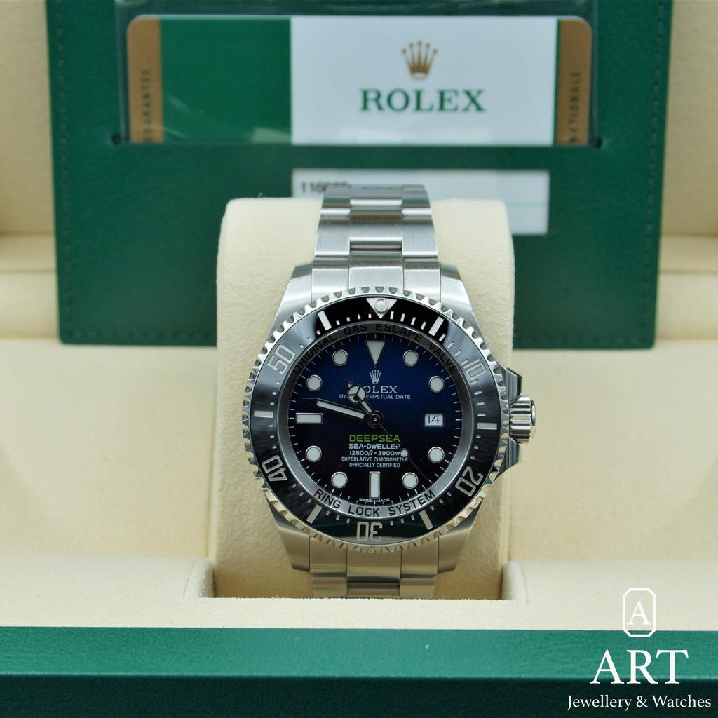 Pre-Owned Rolex Sea-Dweller 44mm 116660