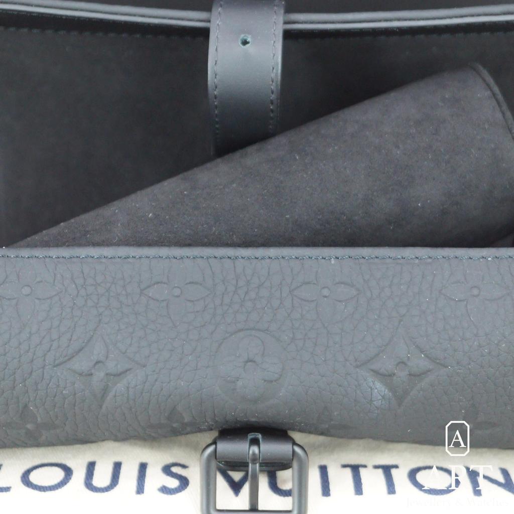 Pre-Owned Louis Vuitton Monogram Taurillon Watches Case 