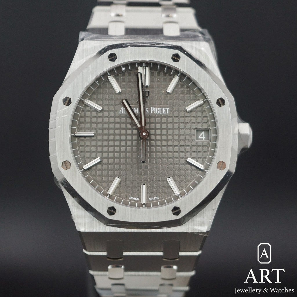 Pre-Owned Audemars Piguet Royal Oak 41mm 15500ST