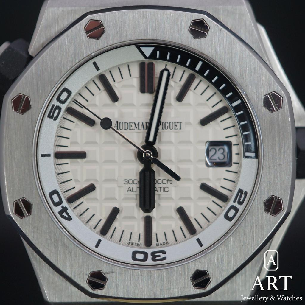 Pre-Owned Audemars Piguet Royal Oak Offshore 42mm 15710ST.OO.A002CA.02. 