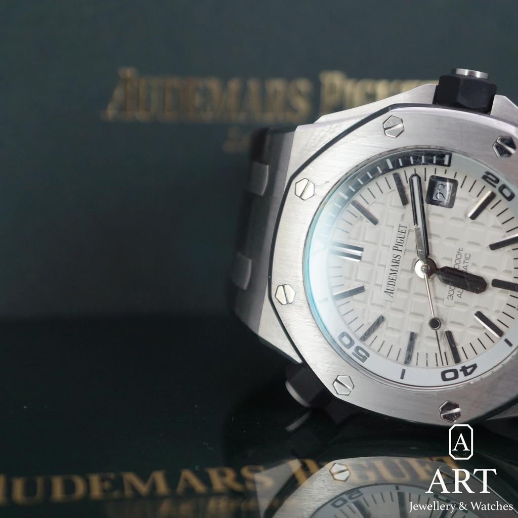 Pre-Owned Audemars Piguet Royal Oak Offshore 42mm 15710ST.OO.A002CA.02. 