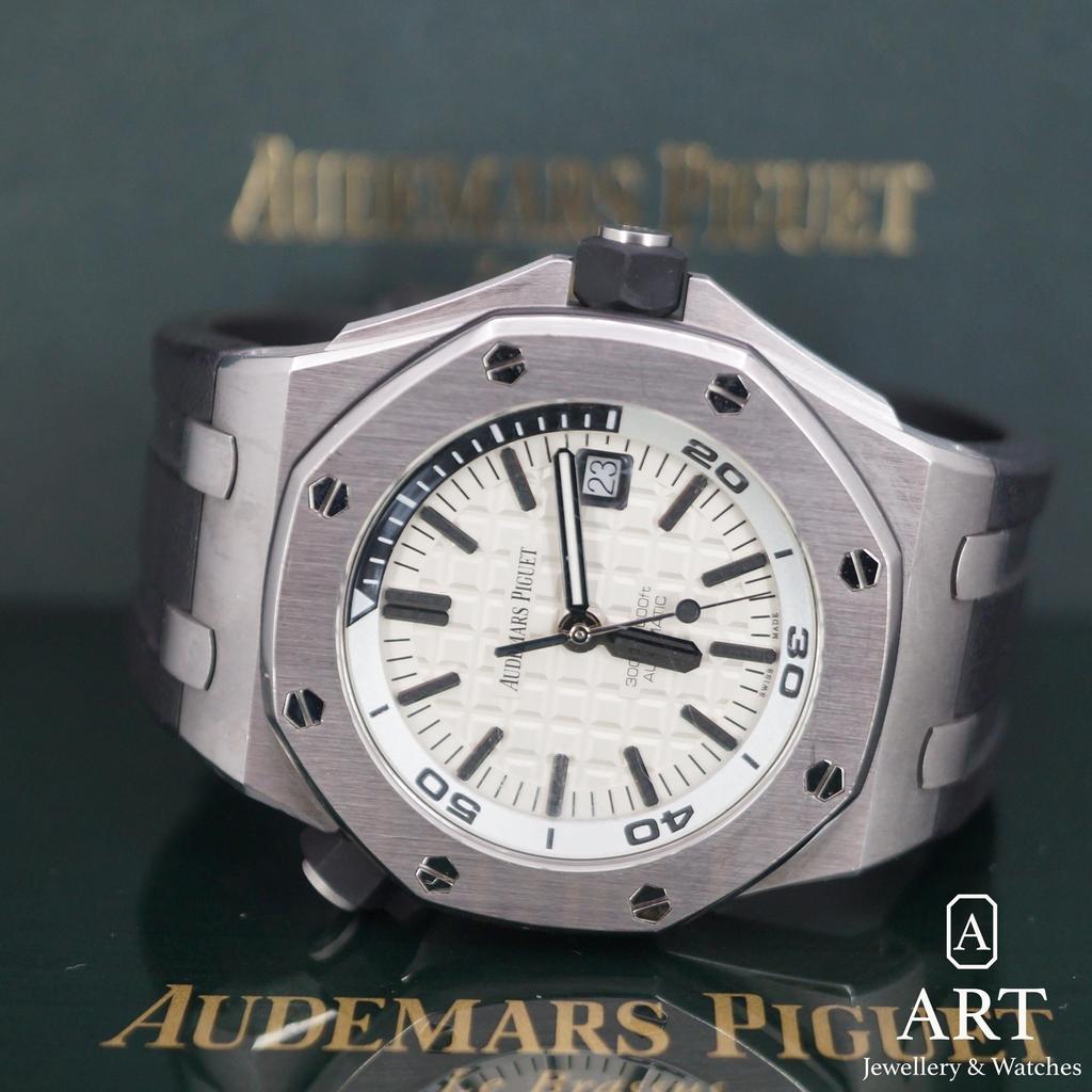 Pre-Owned Audemars Piguet Royal Oak Offshore 42mm 15710ST.OO.A002CA.02. 