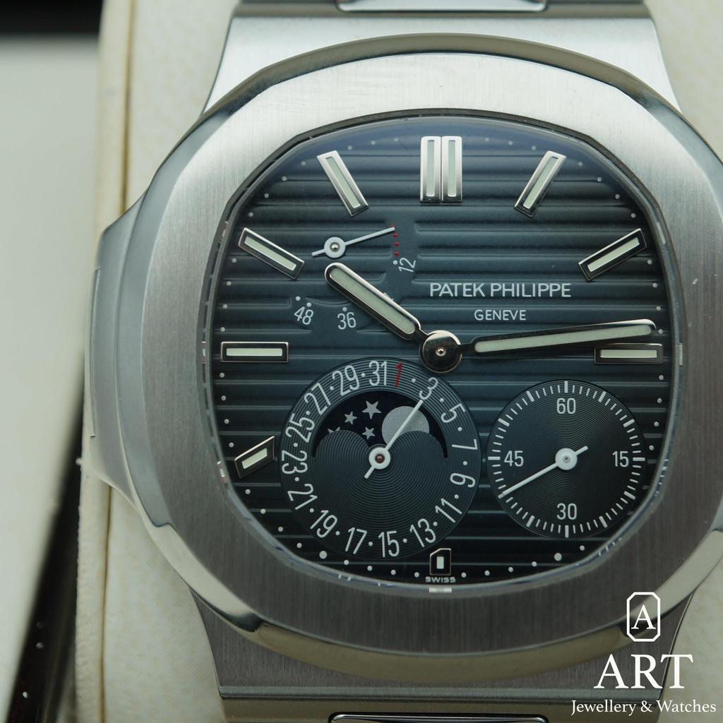 Pre-Owned Patek Philippe Nautilus 40mm 5712/1A