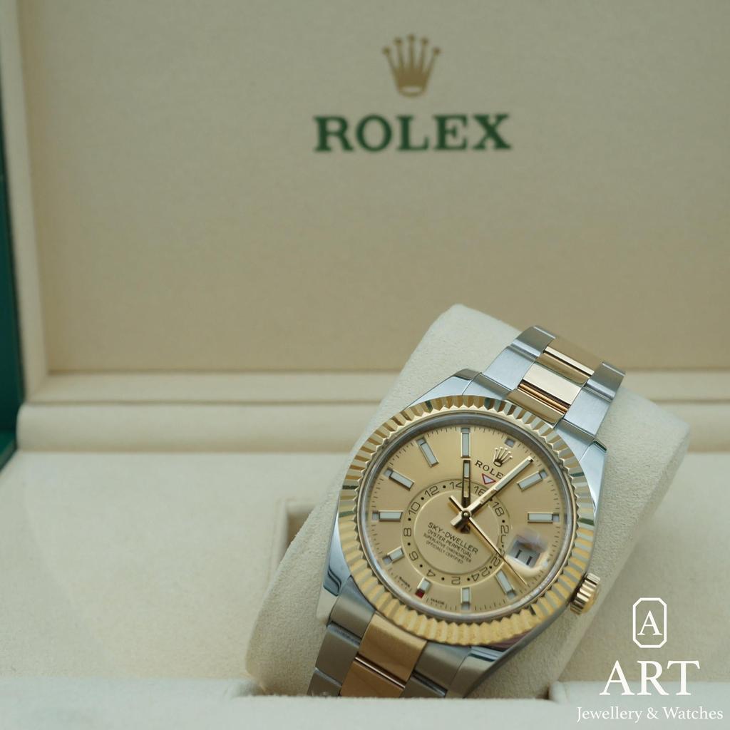 Pre-Owned Rolex Sky-Dweller 42mm 326933
