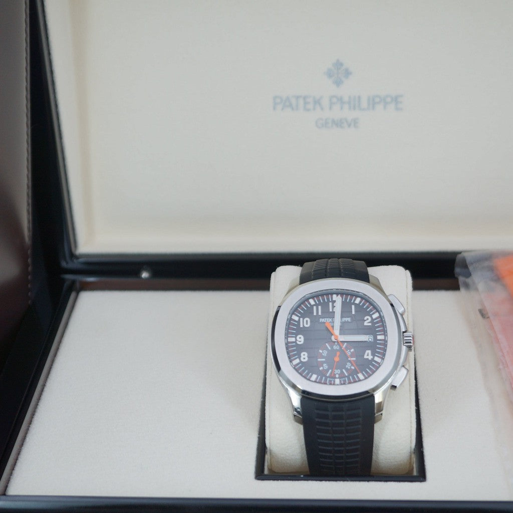 Patek Philippe-Aquanaut 42.2mm-Watch-Art Jewellery &amp; Watches