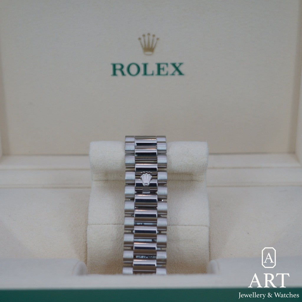 Pre-Owned Rolex Day-Date 41mm 218239