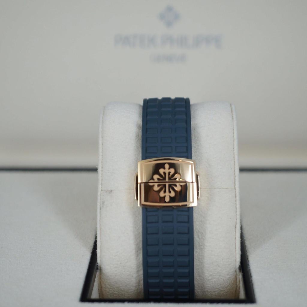 New Patek Philippe Aquanaut 39,9mm 5261R/001