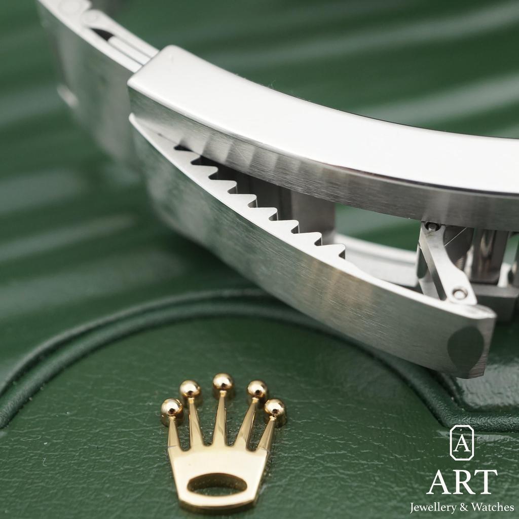 Pre-Owned Rolex Sea-Dweller 44mm 116660