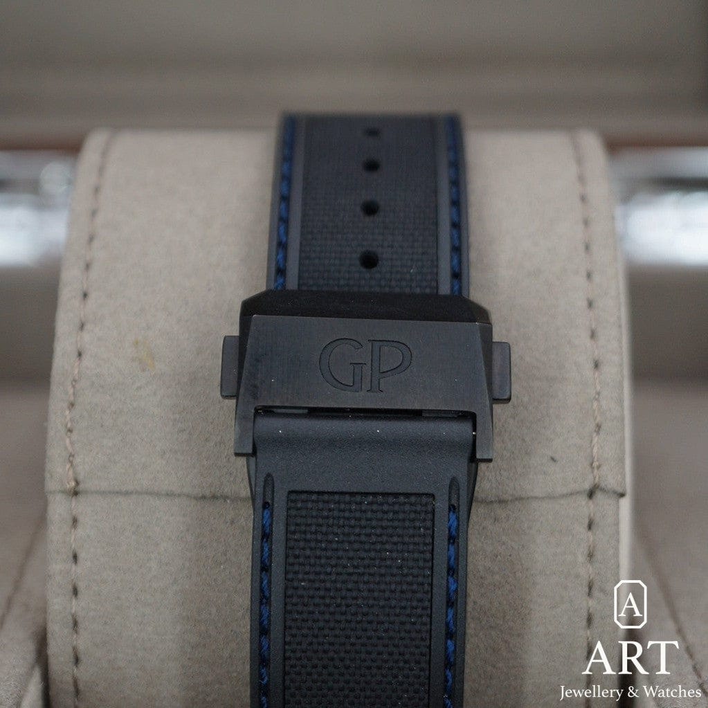 New Girard-Perregaux Laureato 44mm 81060-21-491-FH6A