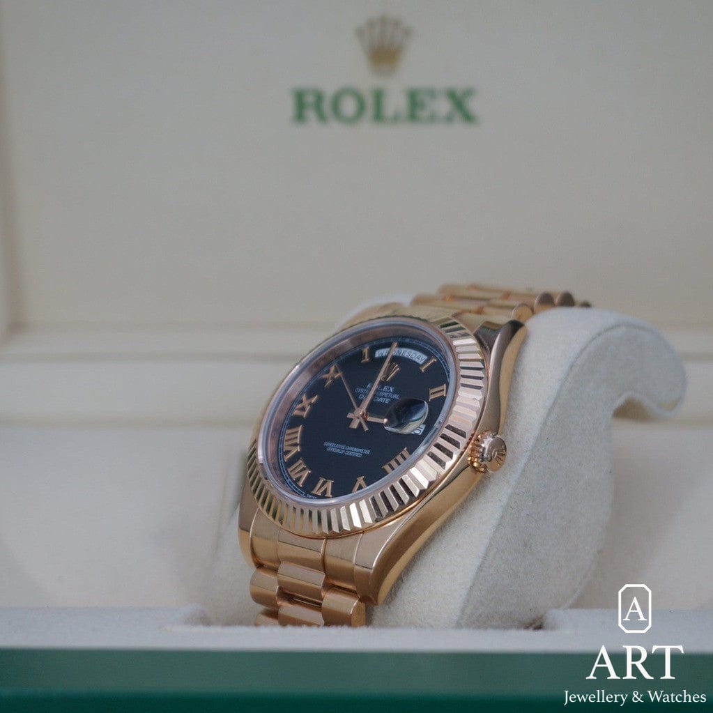 Pre-Owned Rolex Day-Date 41mm 218235