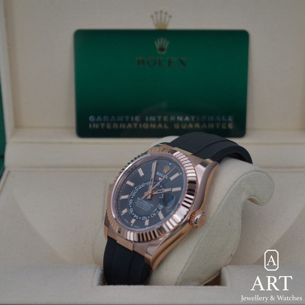 Pre-Owned Rolex Sky-Dwelerr 42mm 326235